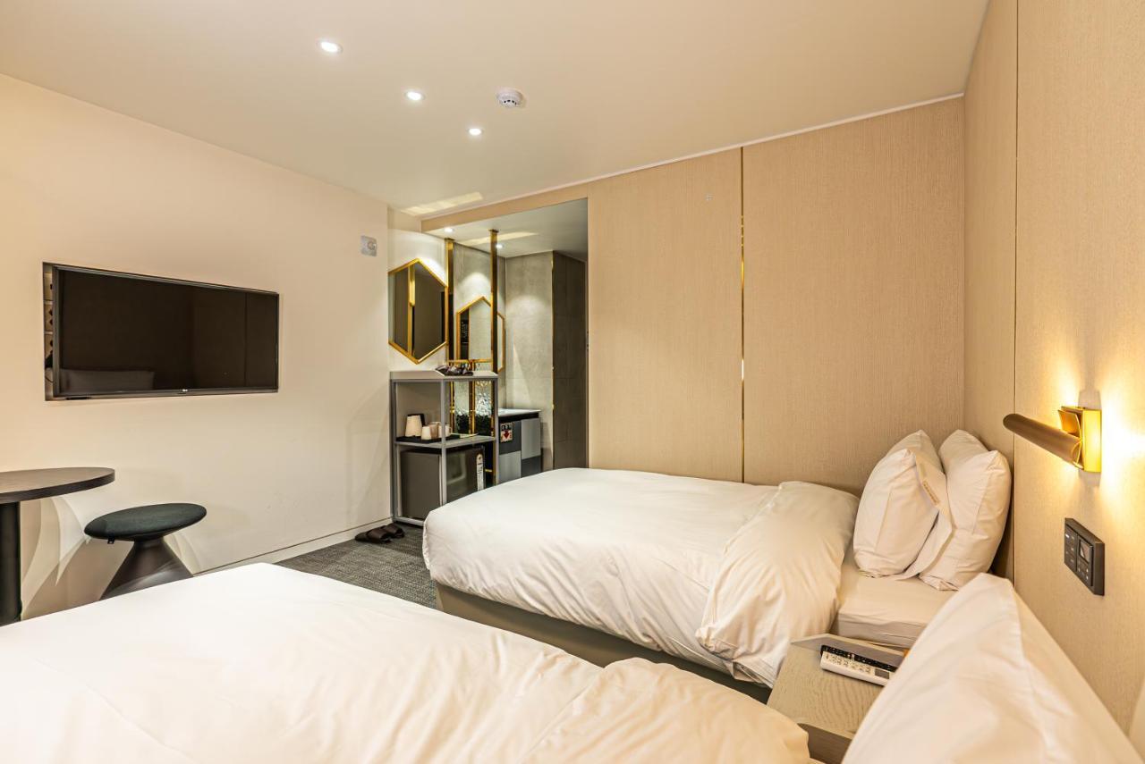 Hotel The Grang Seogwipo Dış mekan fotoğraf