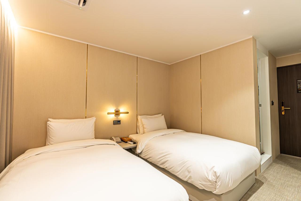 Hotel The Grang Seogwipo Dış mekan fotoğraf