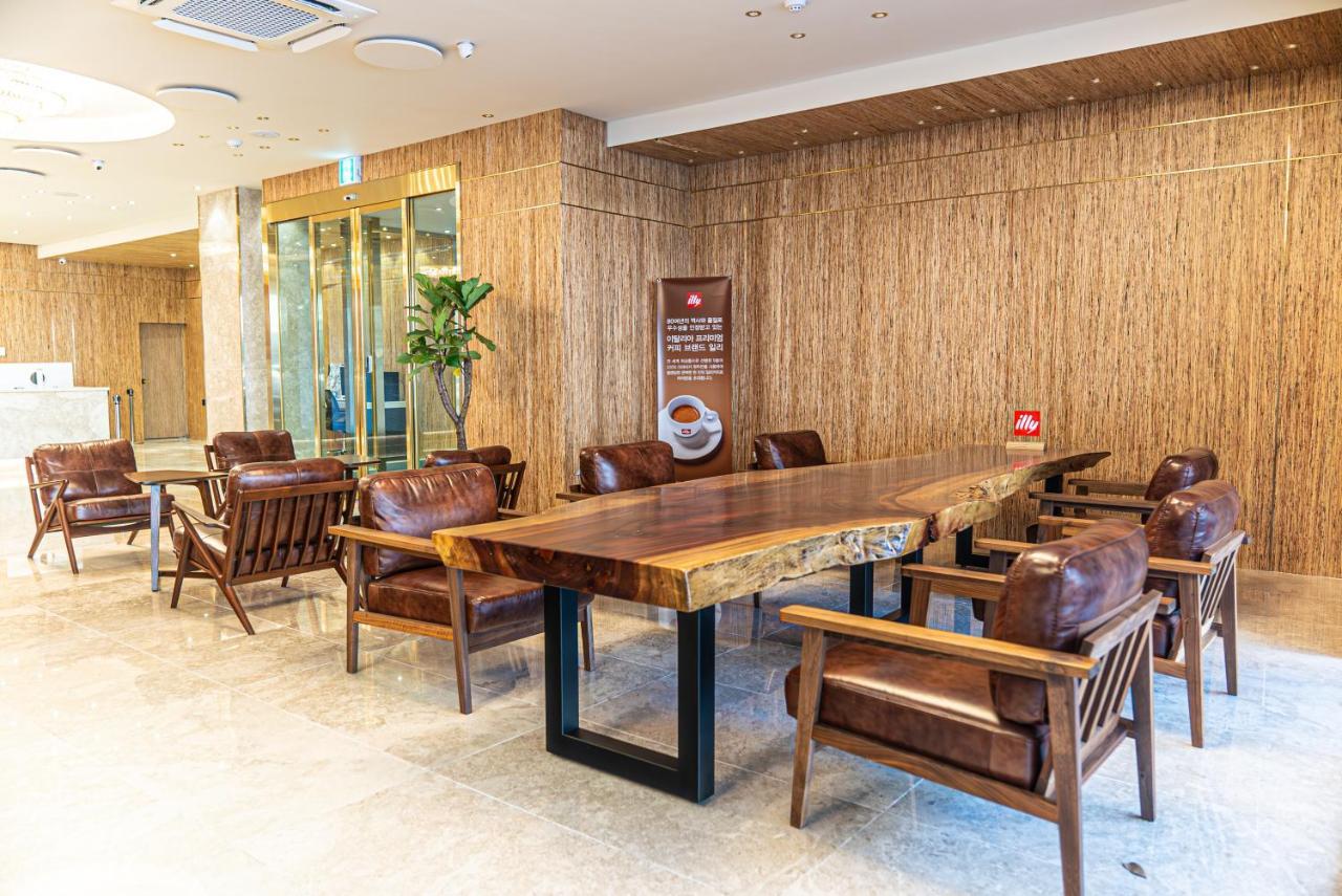 Hotel The Grang Seogwipo Dış mekan fotoğraf
