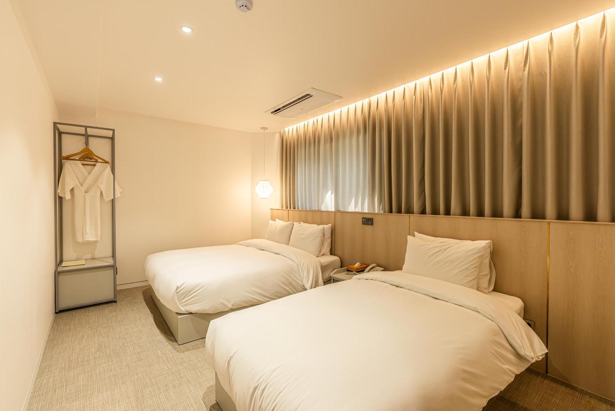 Hotel The Grang Seogwipo Dış mekan fotoğraf
