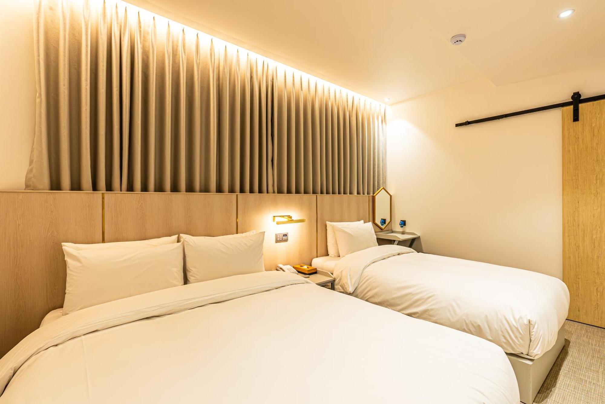 Hotel The Grang Seogwipo Dış mekan fotoğraf